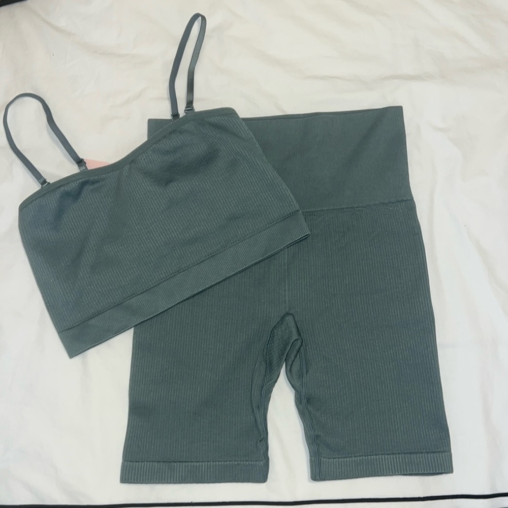 🆕***Bundle*** 2 piece Victoria’s Secret Short Set